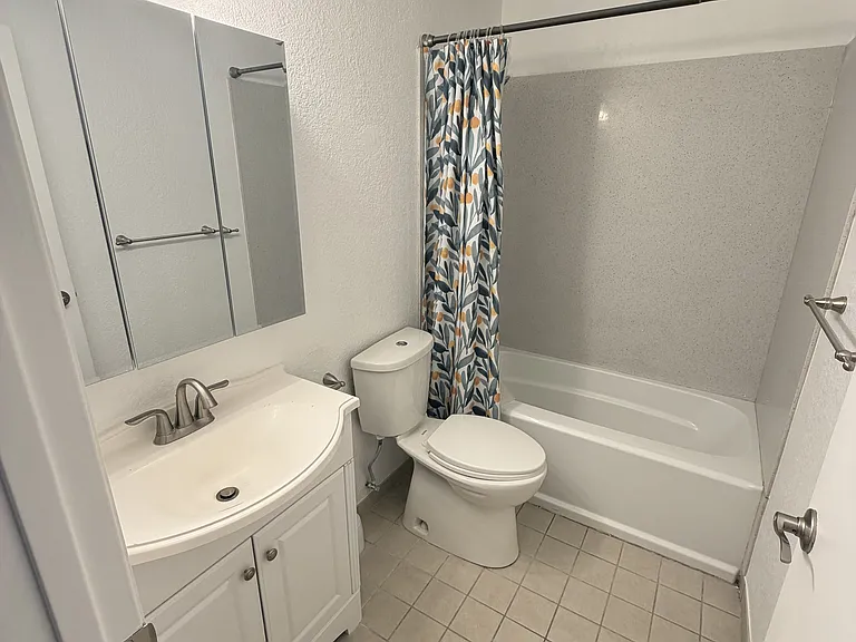 10401 Shaw St #602 — Photo 7
