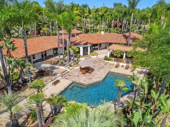 9 Rolling View Ln, Fallbrook, CA 92028