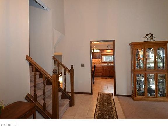 3rd image of 27001 Sentry Ln