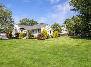 23 Elm Hill Dr, Rye Brook, NY 10573