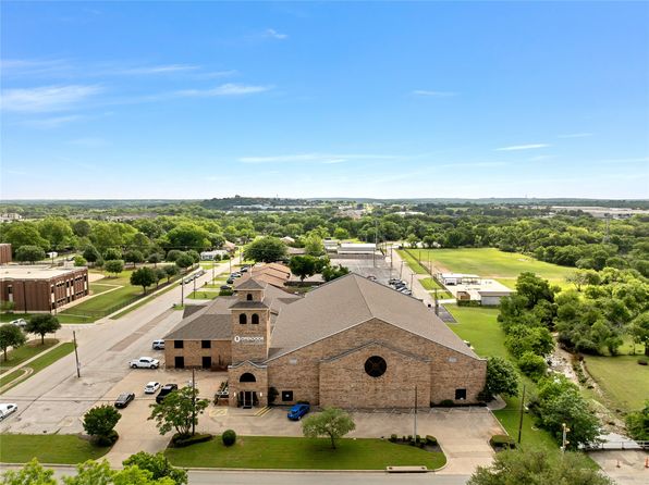 337 S Dobson St, Burleson, TX 76028