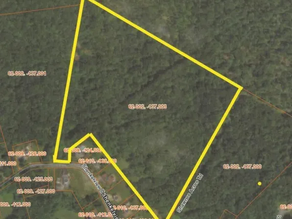 Shenkelview Dr, Johnstown, PA 15905