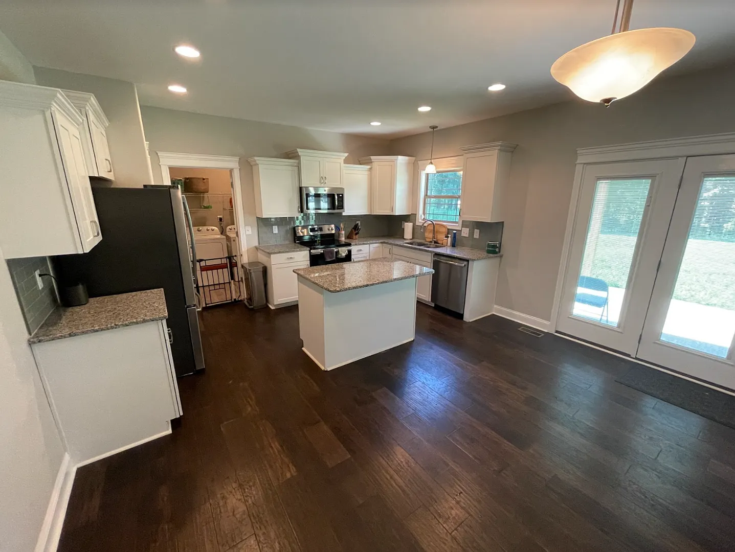 301 Hemp Ct — Photo 3