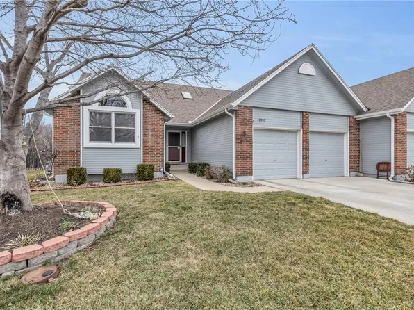 6810 W 156th St, Overland Park, KS 66223