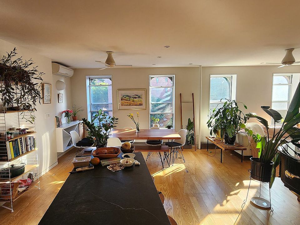 1st image of 634 E 14th St #13/14