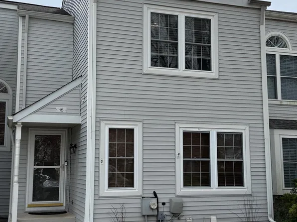 15 Skyview Way, Newtown, PA 18940