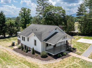 438 Hazel Mill Rd, Asheville, NC 28806