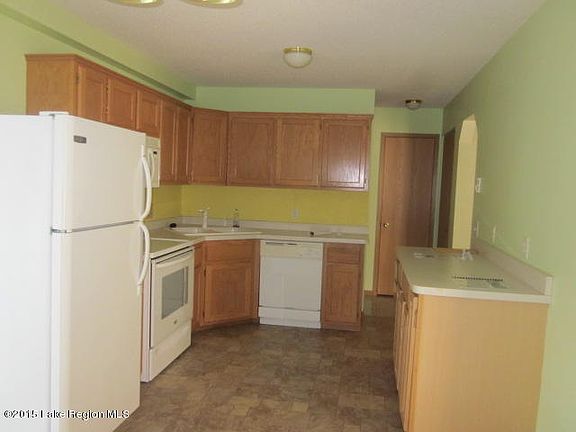 5th image of 806 Pine St APT 1