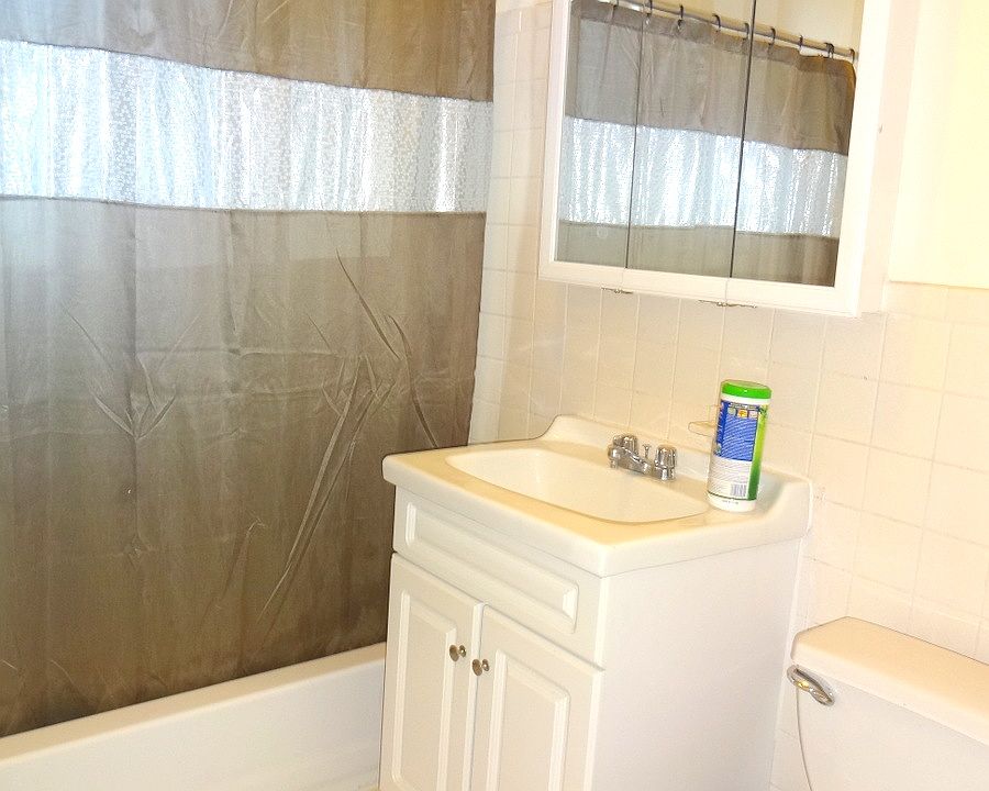 1st image of 35-16 31 Ave #4