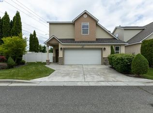 169 Keene Rd, Richland, WA 99352