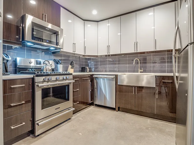 142 Newark Ave #301 — Photo 7