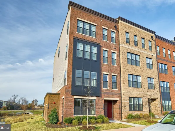 43522 Centergate Dr, Ashburn, VA 20148