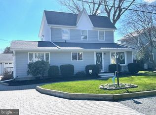 37384 6th St, Rehoboth Beach, DE 19971