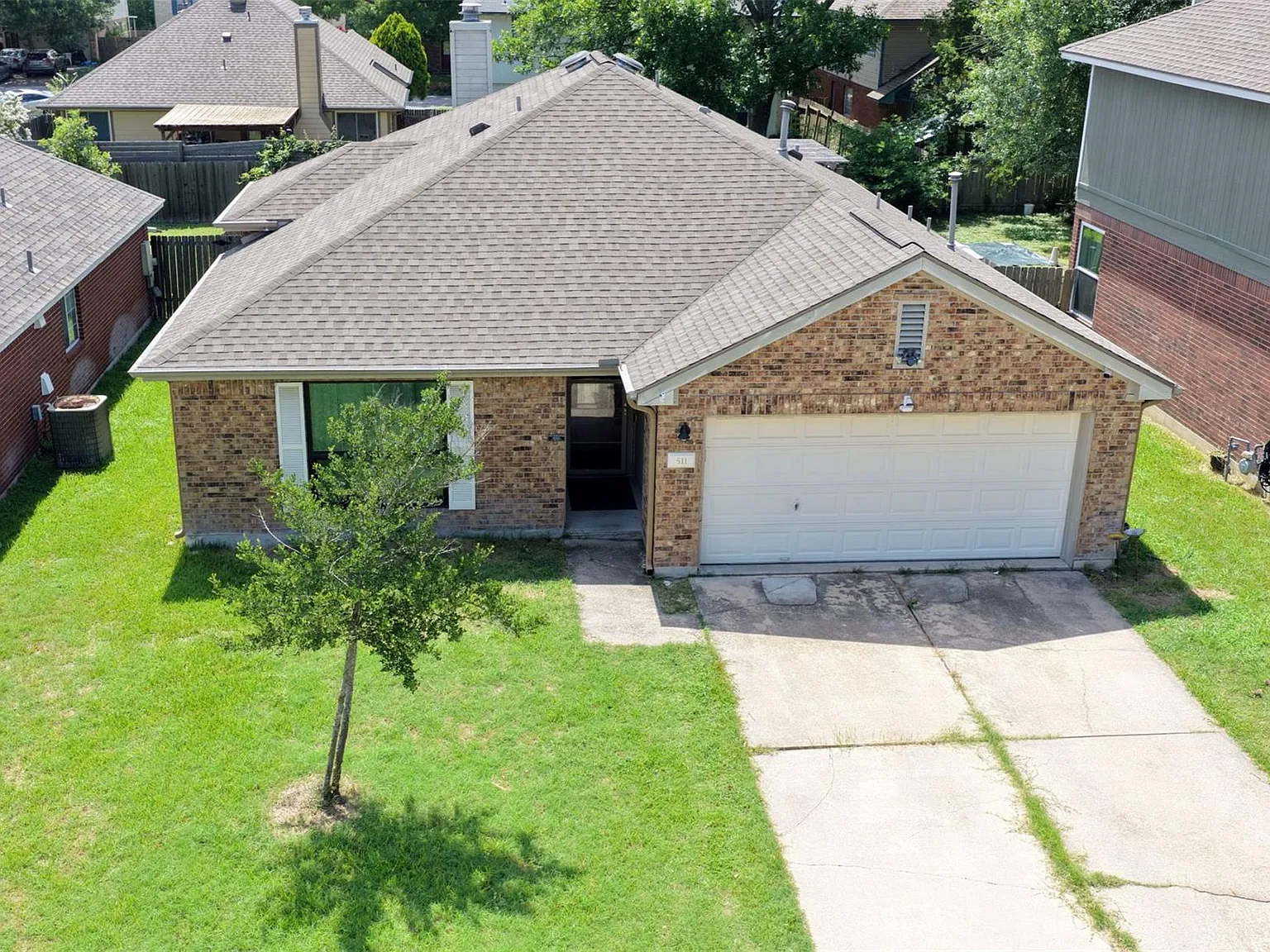 3 bed, 2.0 bath, 1506 sqft, $1,895 — Photo 2