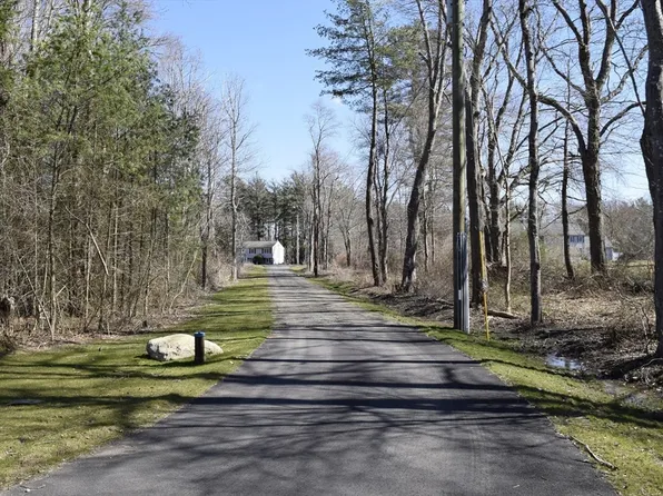 492 Richmond St #A, Taunton, MA 02718