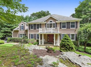 1346 Rustic Ridge Ct, Yorktown Heights, NY 10598