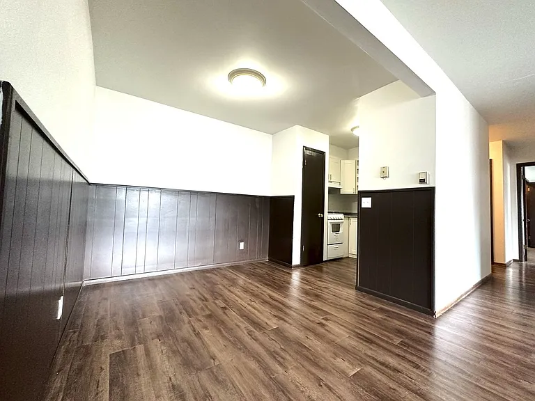 94th Homes — Photo 15