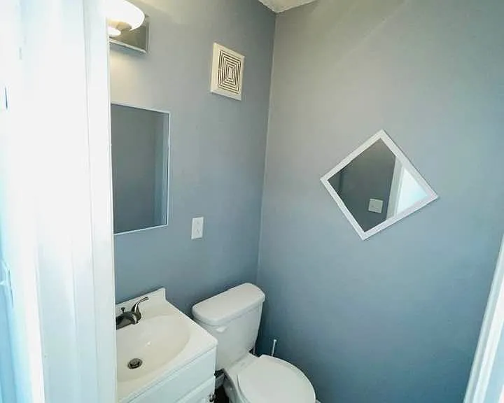 110 Arlington St — Photo 10