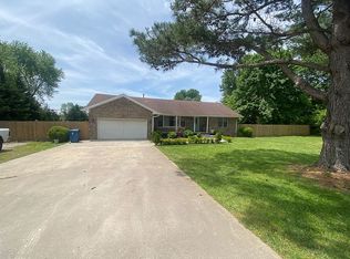 3203 SW Avondale Dr, Bentonville, AR 72712