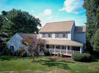 12 Mallard Cove Way, Barrington, RI 02806