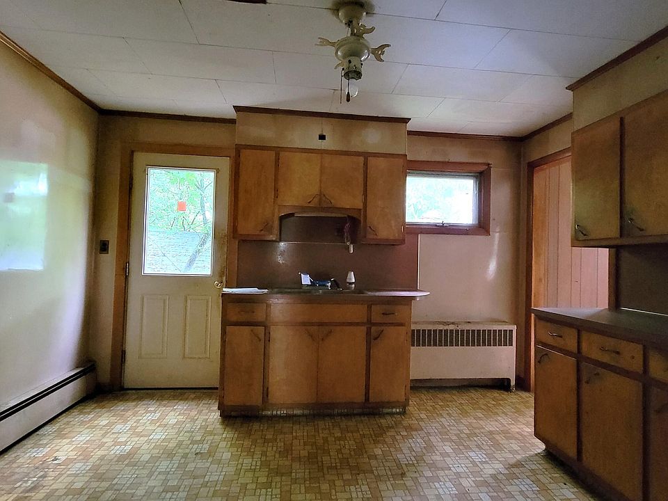 64 Summit Street UNIT A, Baileyville, ME 04694 Zillow