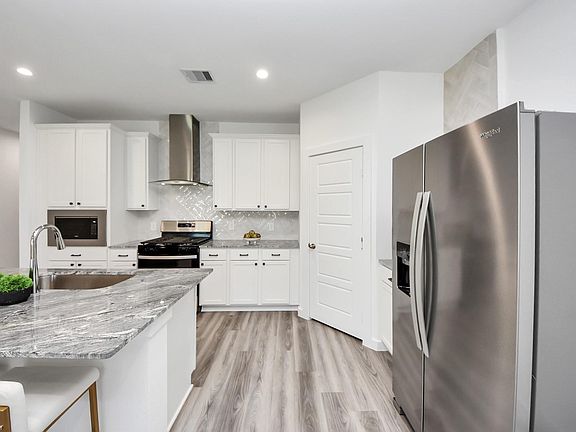 5th image of 2934 Concord Village Way