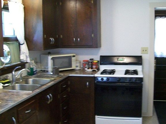 5th image of 13911 Washington St