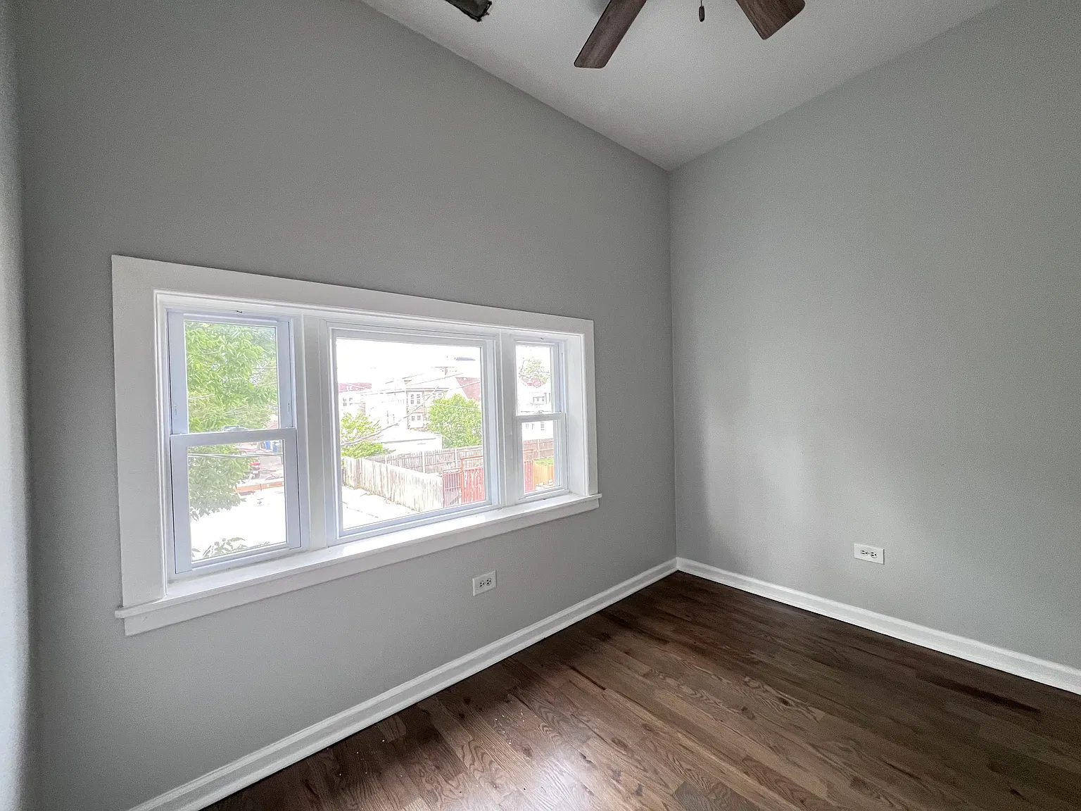4 bed, $1,650 — Photo 4