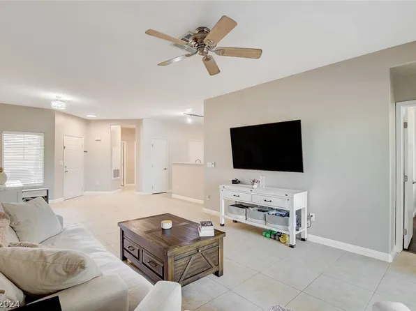 905 Domnus Ln APT 104, Las Vegas, NV 89144