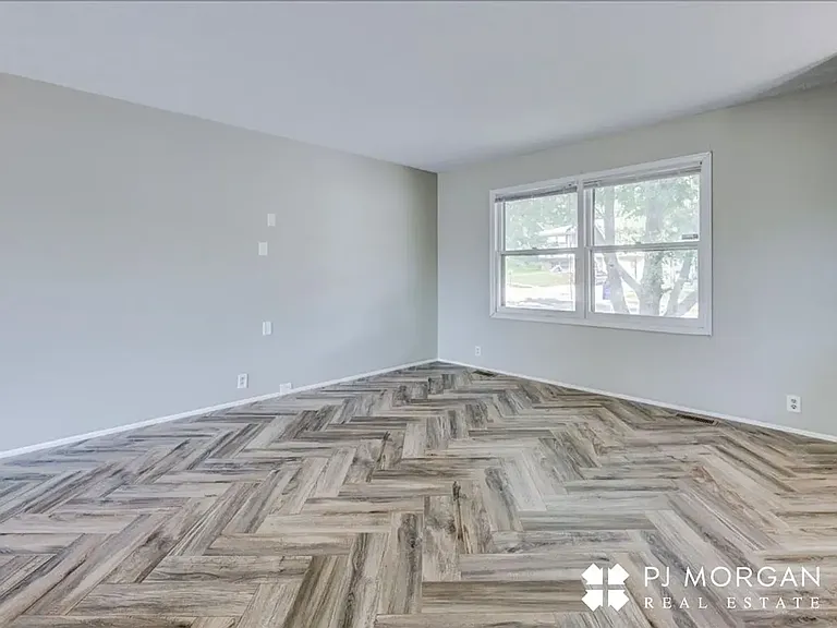 8903 Florence Dr — Photo 18