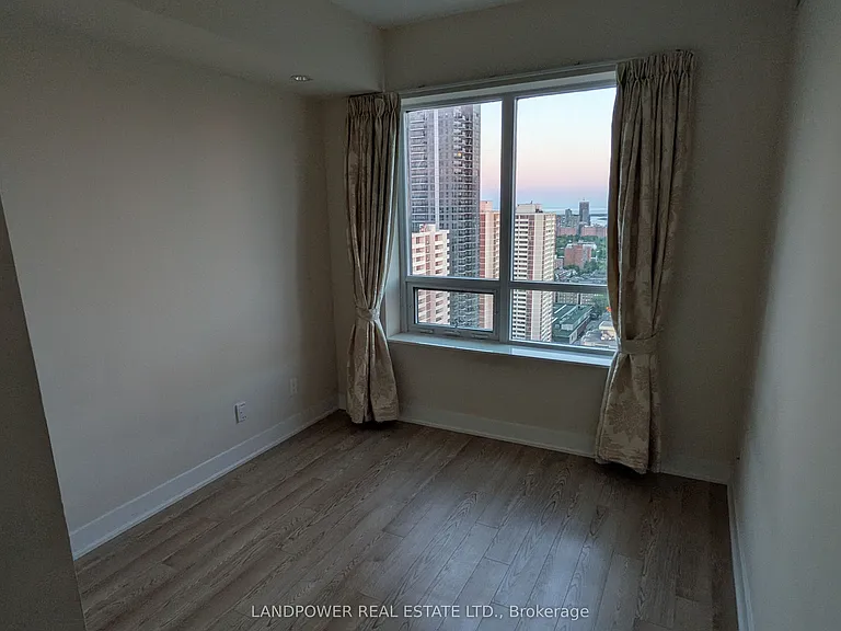 28 Linden St #2806 — Photo 15