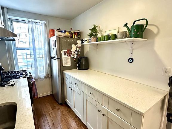 4th image of 79 Avenue A APT 2D