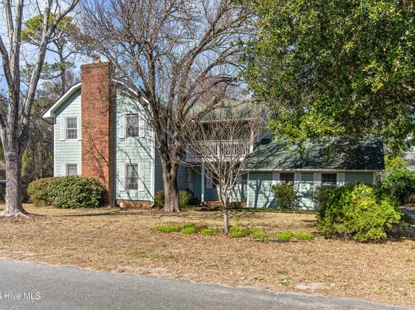 610 Columbia Avenue, Carolina Beach, NC 28428