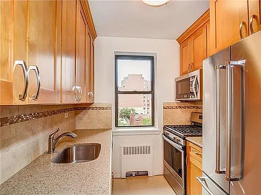 3rd image of 3635 Johnson Ave APT 5K