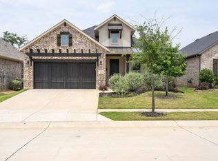 1817 Silverton Dr, Lantana, TX 76226