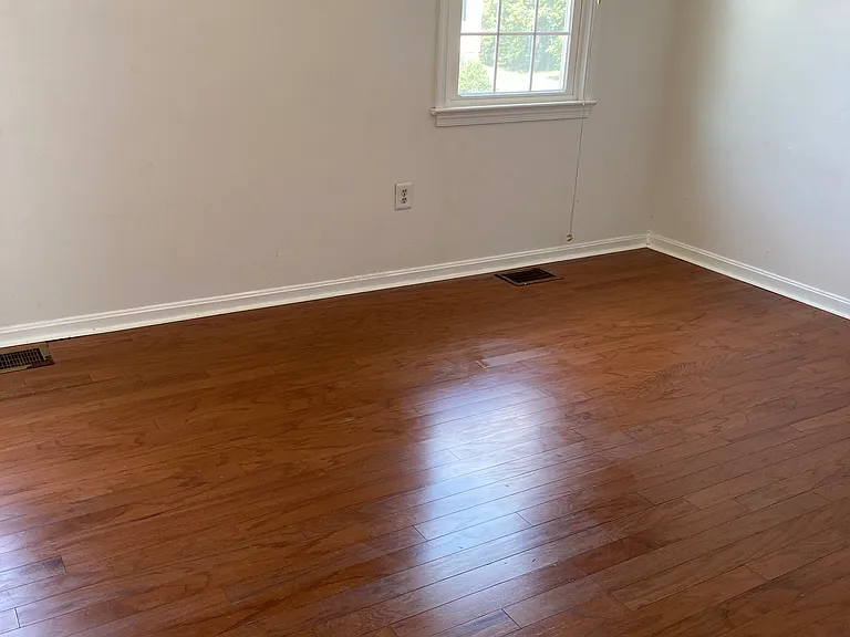 4607 Charlton Ct — Photo 4