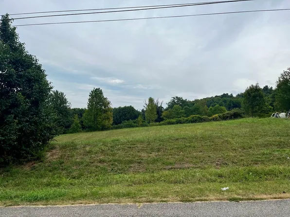 3924 Olyvia Ct, Cookeville, TN 38506