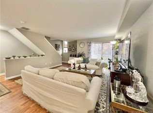 2 West Ave APT 17, Norwalk, CT 06854