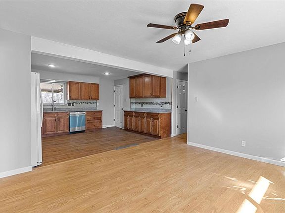 5th image of 12077 Washington Ct