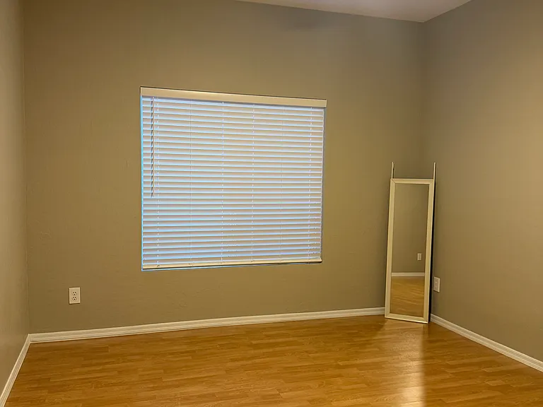 1850 W Desert Ln — Photo 27