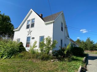 21 W Ridge Rd, Mars Hill, ME 04758