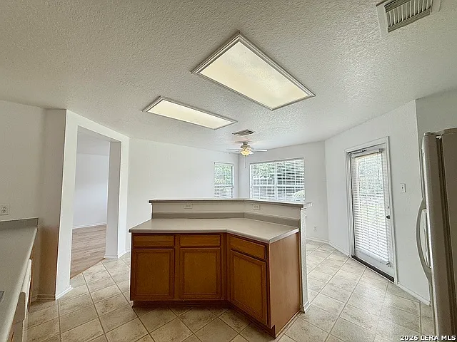 2051 Club Xing — Photo 15