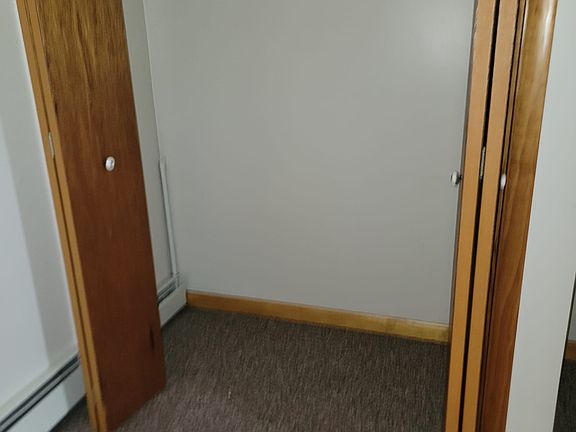 4th image of 320 Morse Ave #C