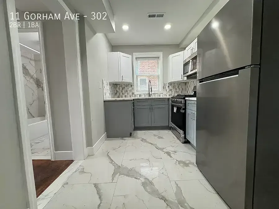 11 Gorham Ave #302 — Photo 4