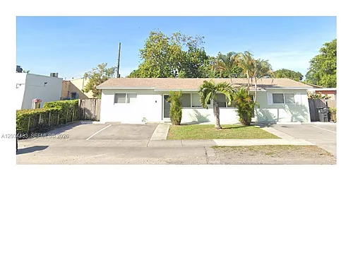 910 N 56th Ave #1 Photo 1