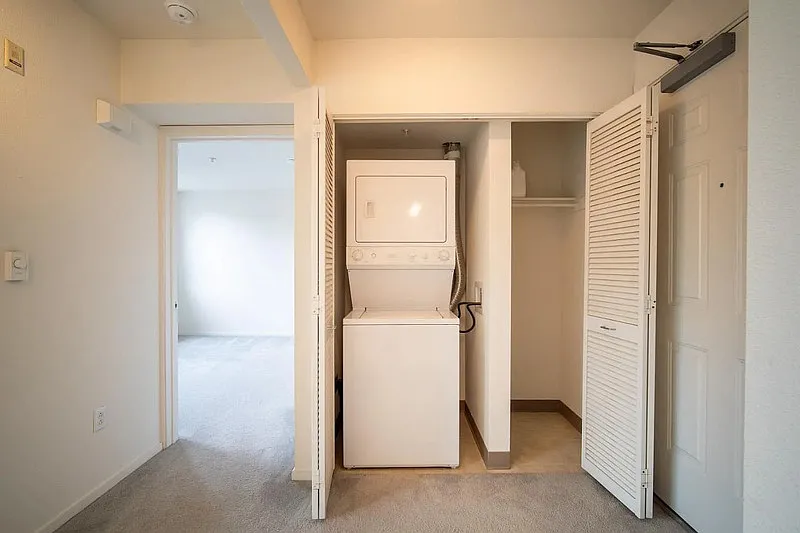 1 bed, 1.0 bath, 513 sqft, $2,300 — Photo 1