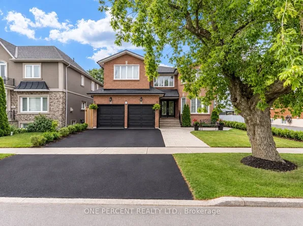 7 Mendip Cres, Toronto, ON M1P 1Y3