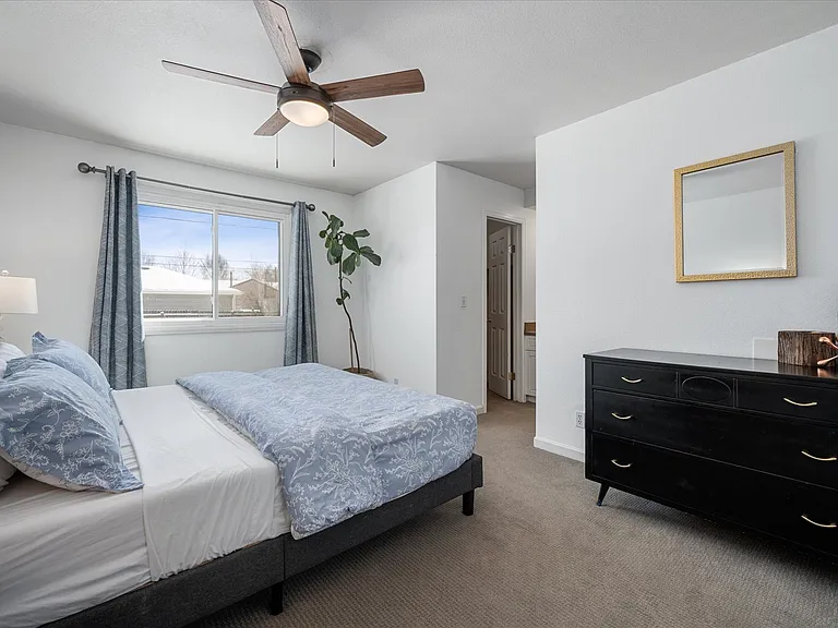 580 Vrain St — Photo 4