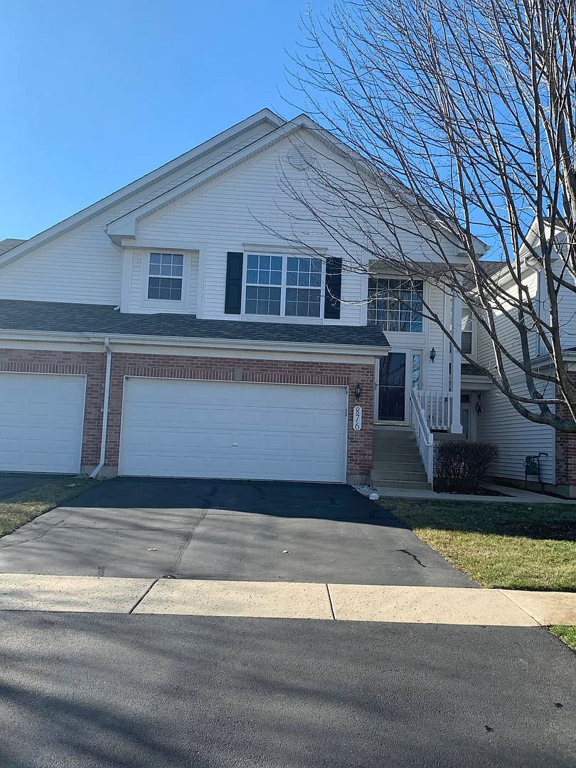 876 Stuarts Dr photo 1