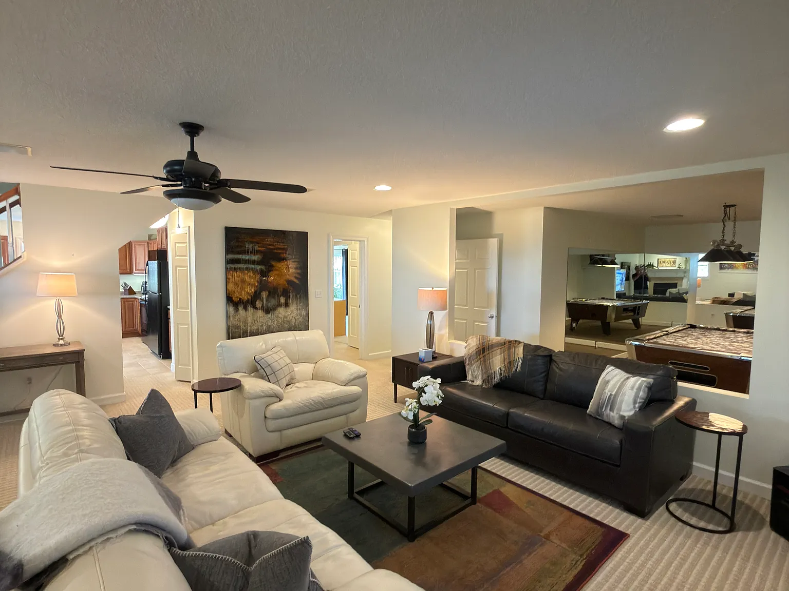 Hutch Apartment — Photo 2